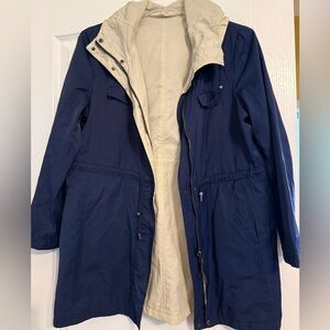 Womens lightweight reversible jacket
